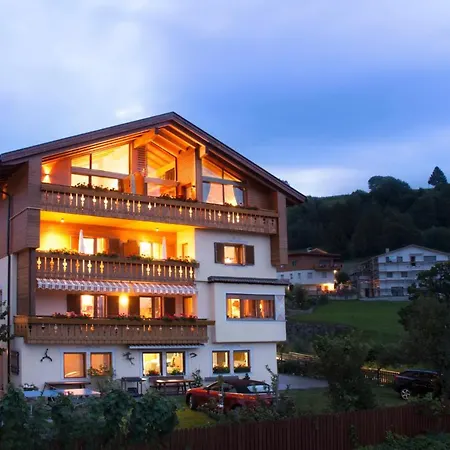 Haus Sonnegg Panoramasuite *